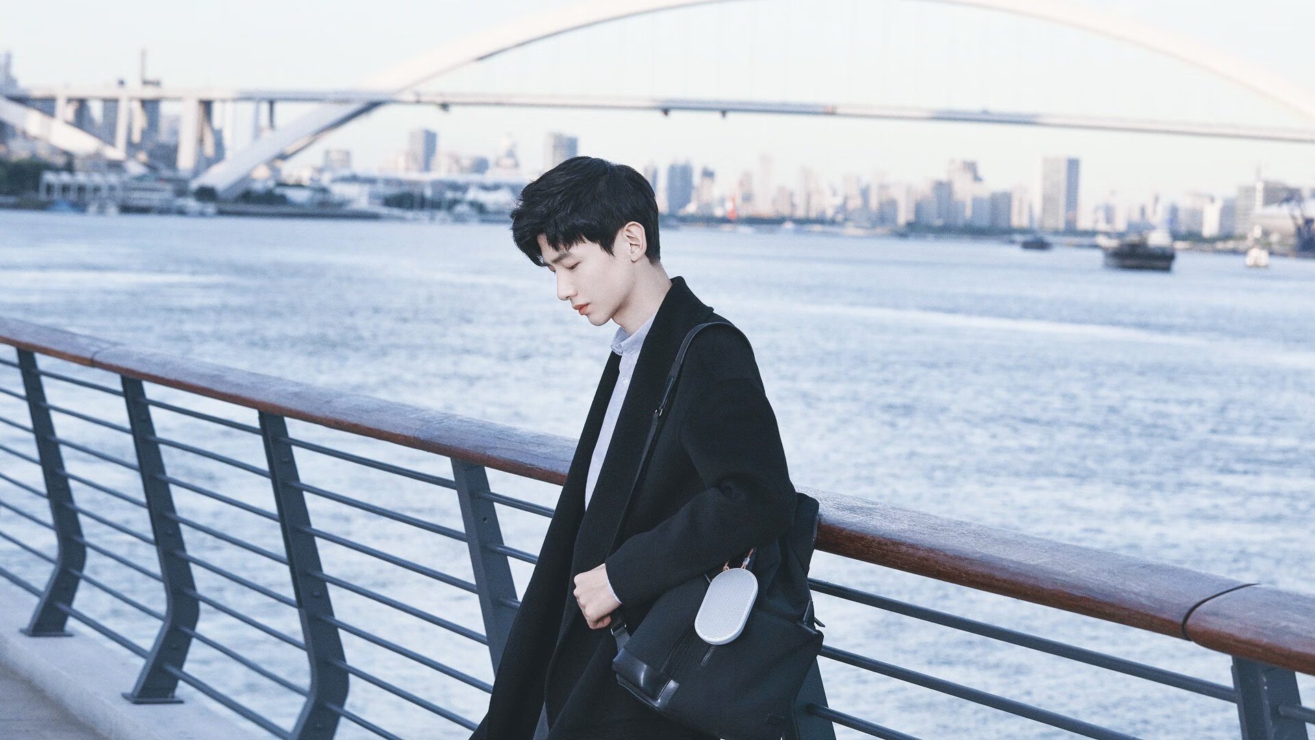 体育新闻中心推动体育视频内容多语言自动翻译，体育新闻播报视频