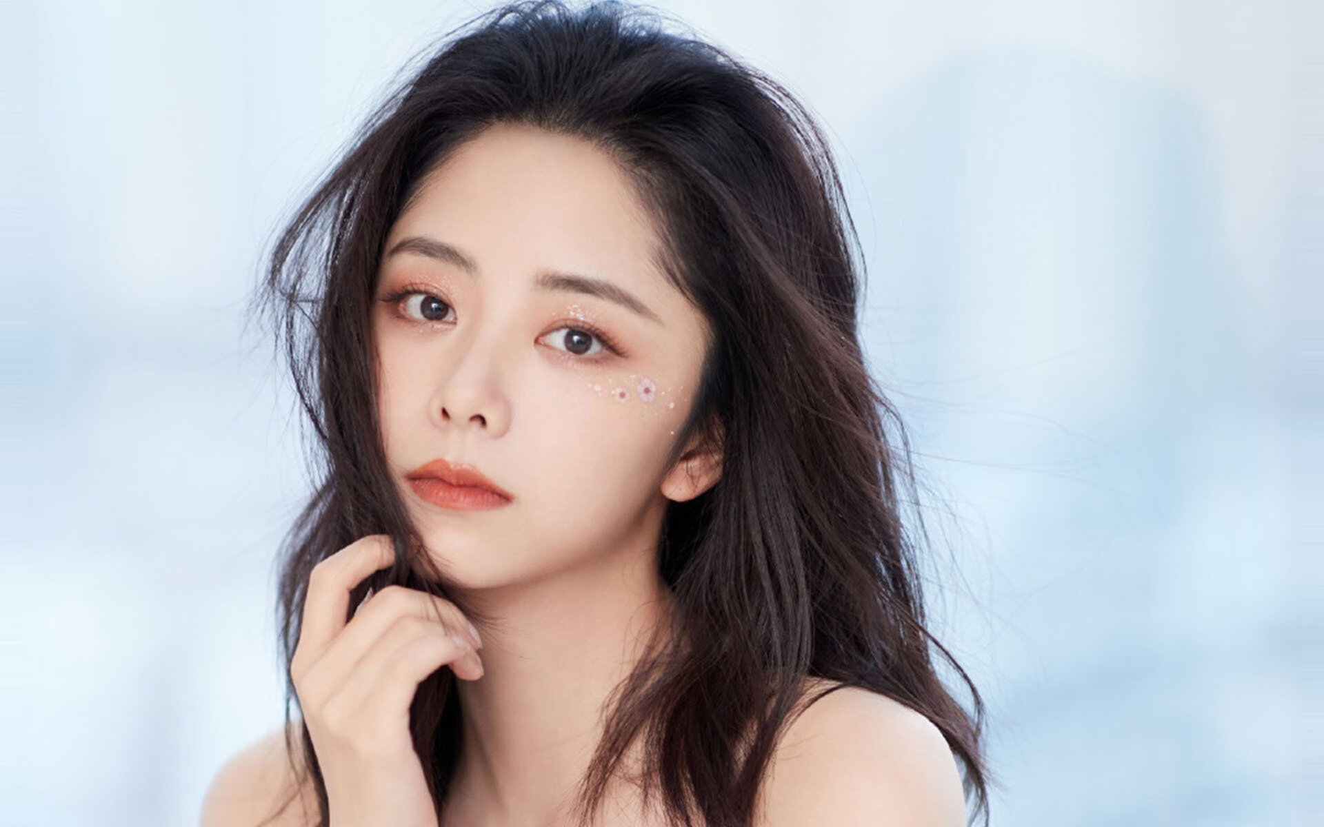 蛙泳赛道南非男将力压群雄，男子蛙泳亚洲纪录